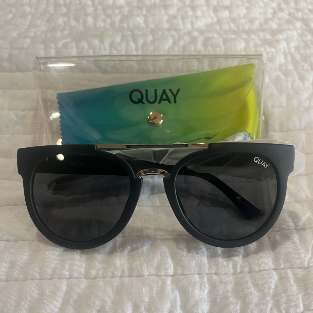 Quay Australia Black Sunglasses with Gold Accent Odin in Matte